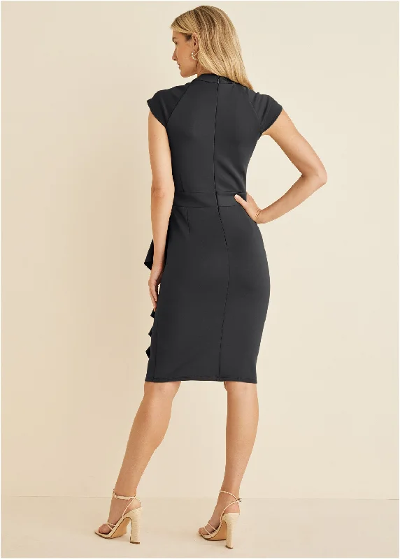 Cutout ruffle midi dress - Black