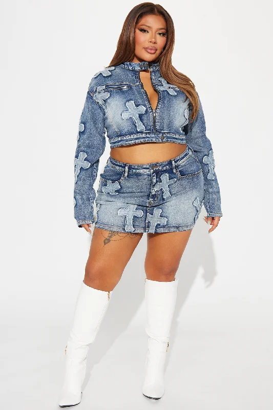 Cross Your Mind Denim Mini Skirt - Medium Wash