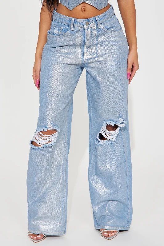 Freja Foil Ripped Baggy Jeans - Light Wash