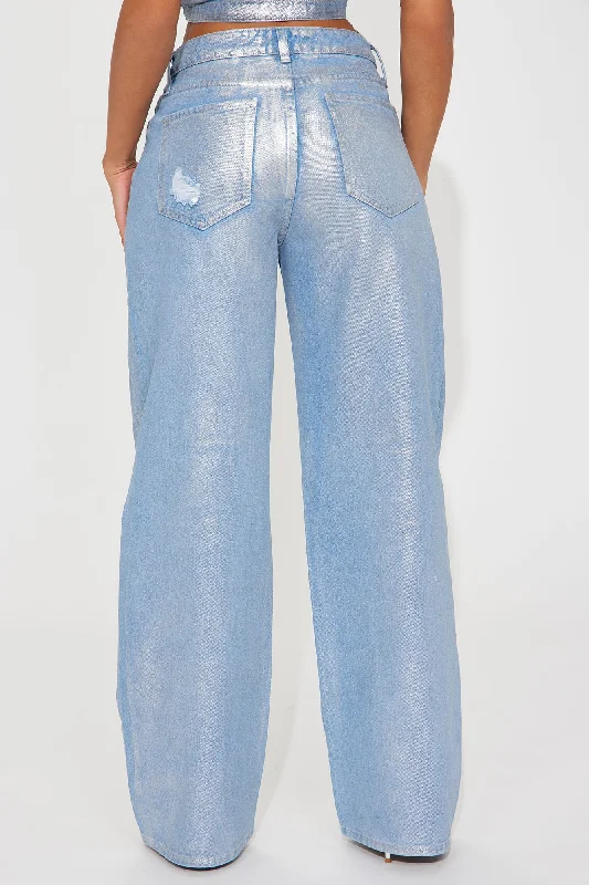 Freja Foil Ripped Baggy Jeans - Light Wash