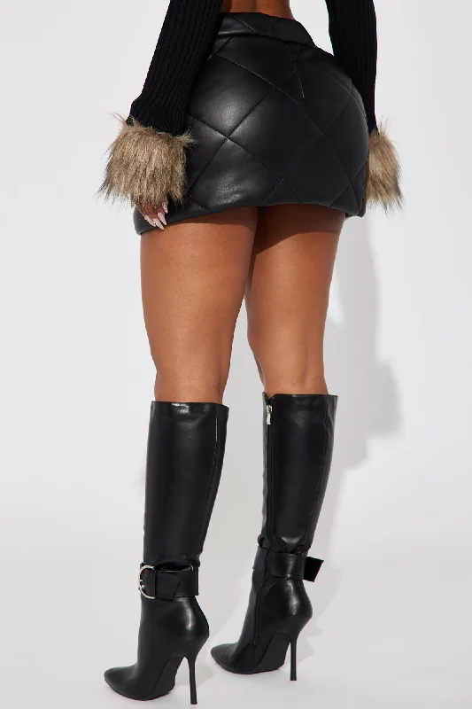 Get Lost Puffer Mini Skirt - Black