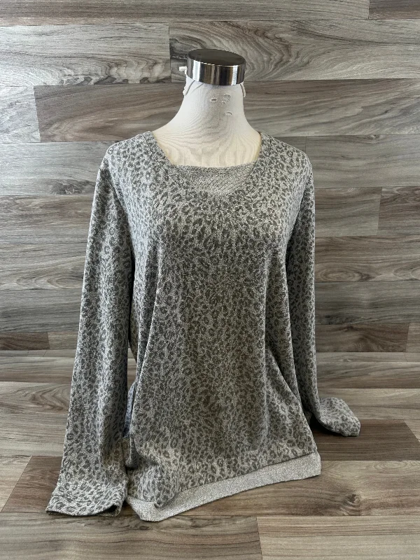 Top Long Sleeve By Chicos In Grey, Size: Xl