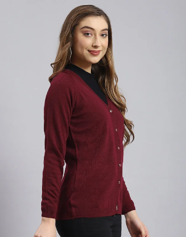 Women Maroon Solid V Neck Full Sleeve Sweater