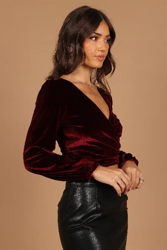 Nikki Top - Wine